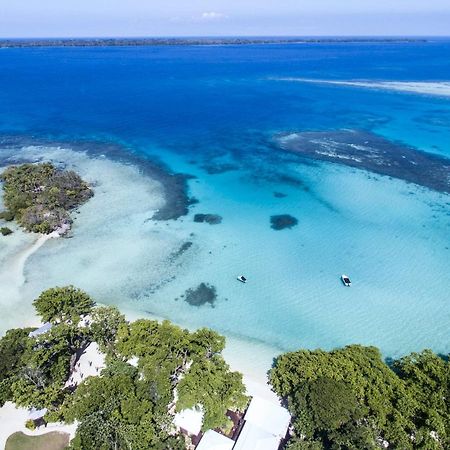 Barrier Beach Resort (Adults Only) Luganville Exterior foto