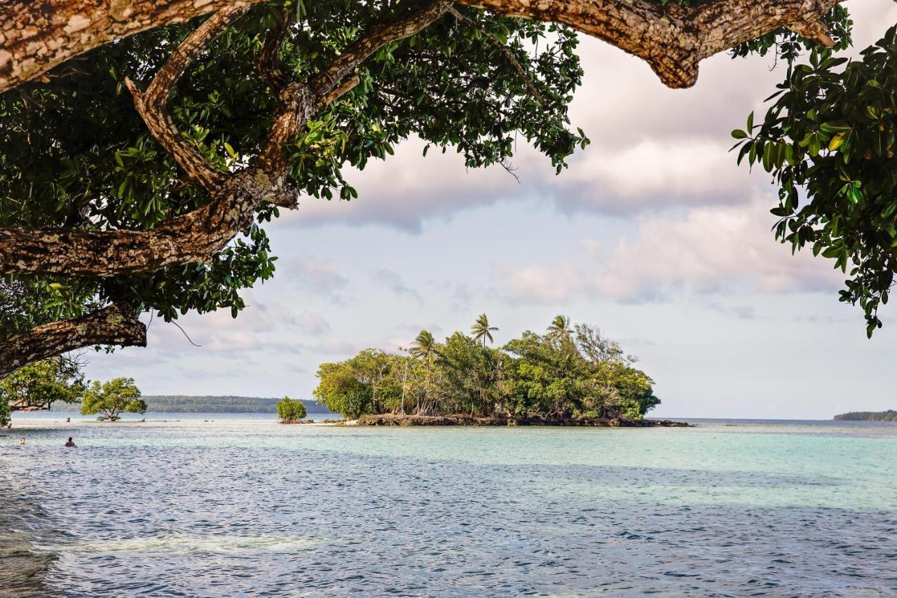 Barrier Beach Resort (Adults Only) Luganville Exterior foto