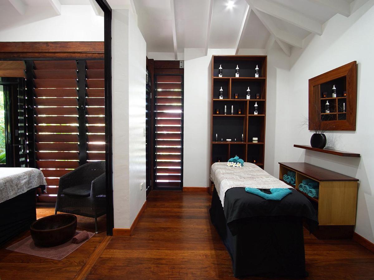 Barrier Beach Resort (Adults Only) Luganville Exterior foto
