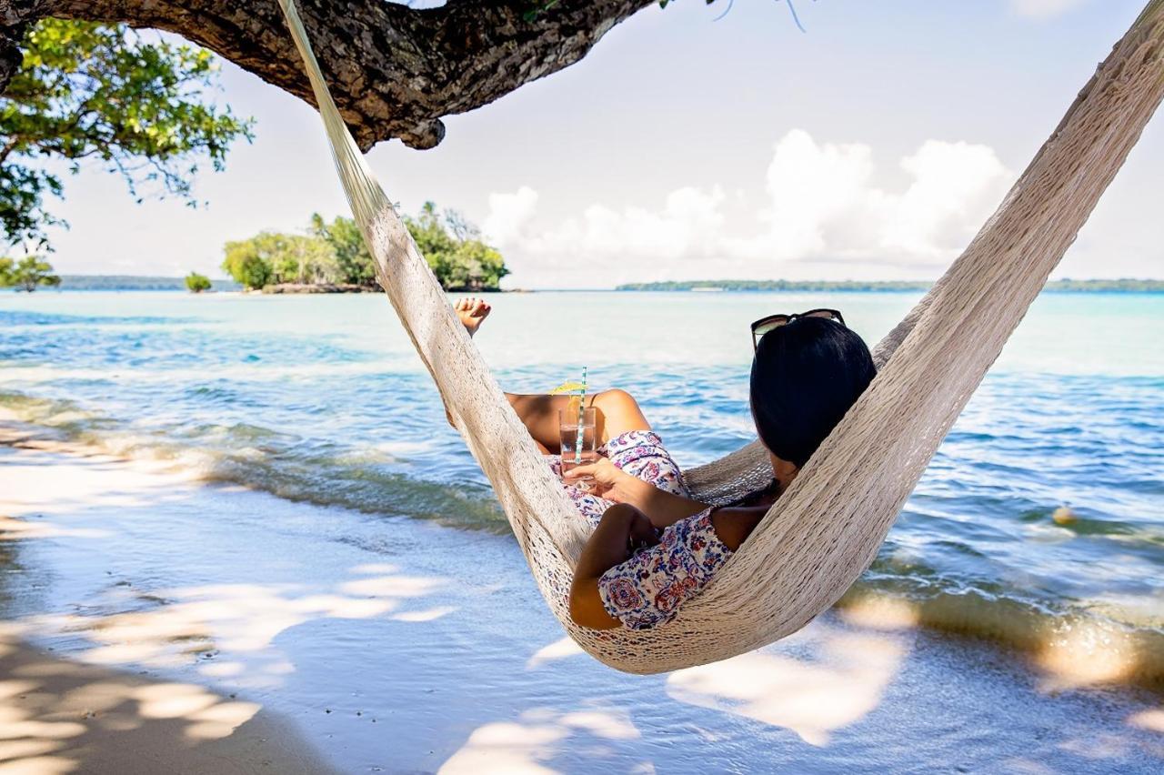 Barrier Beach Resort (Adults Only) Luganville Exterior foto