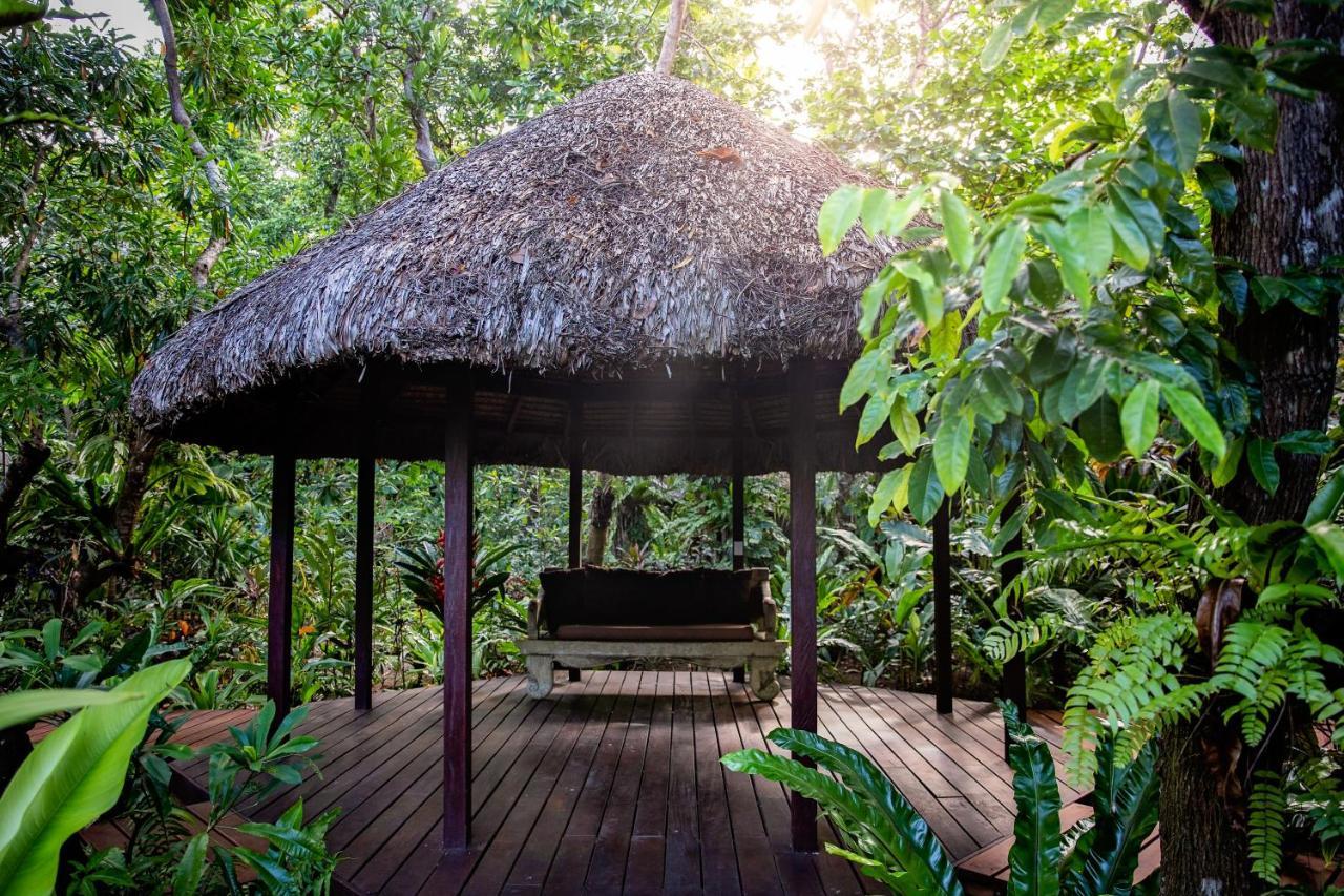 Barrier Beach Resort (Adults Only) Luganville Exterior foto