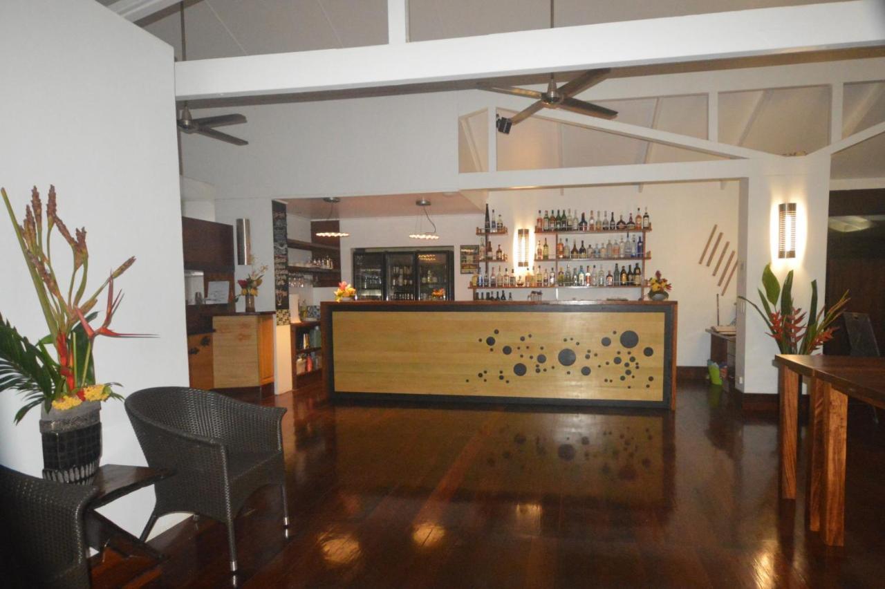 Barrier Beach Resort (Adults Only) Luganville Exterior foto