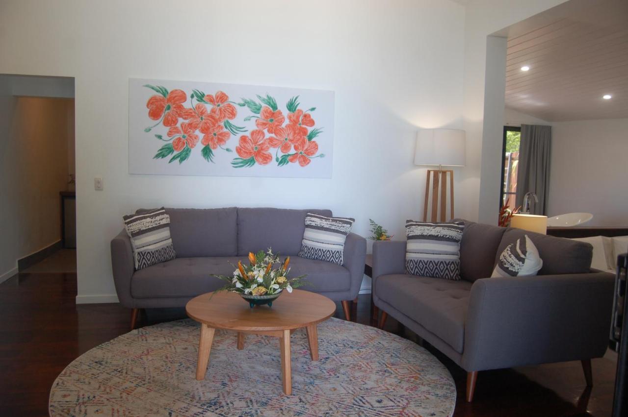 Barrier Beach Resort (Adults Only) Luganville Exterior foto