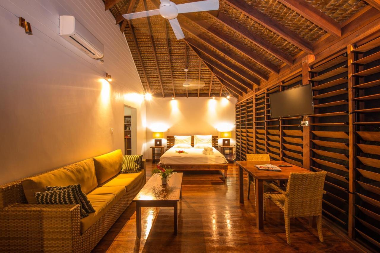 Barrier Beach Resort (Adults Only) Luganville Exterior foto