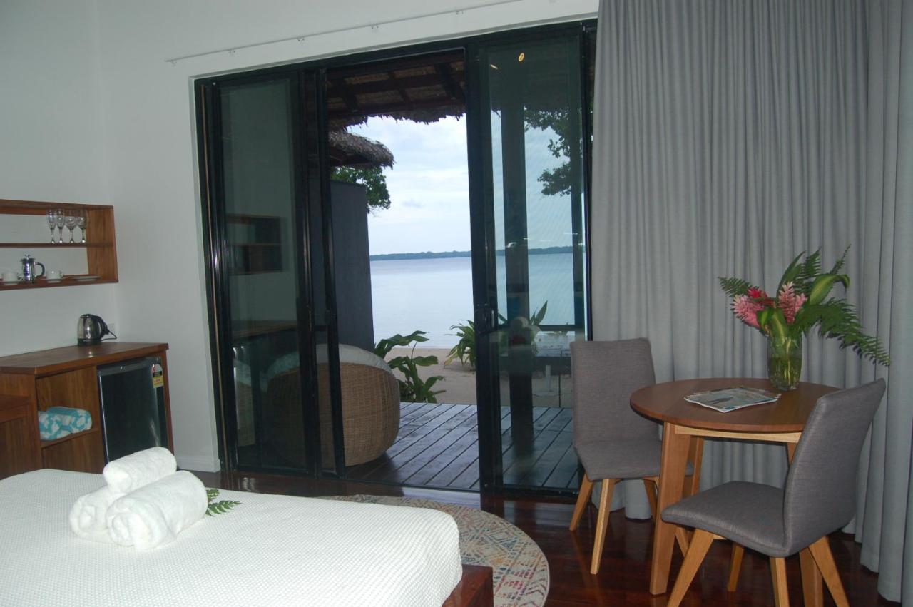 Barrier Beach Resort (Adults Only) Luganville Exterior foto